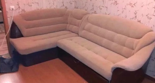 Перетяжка углового дивана. Угрешская